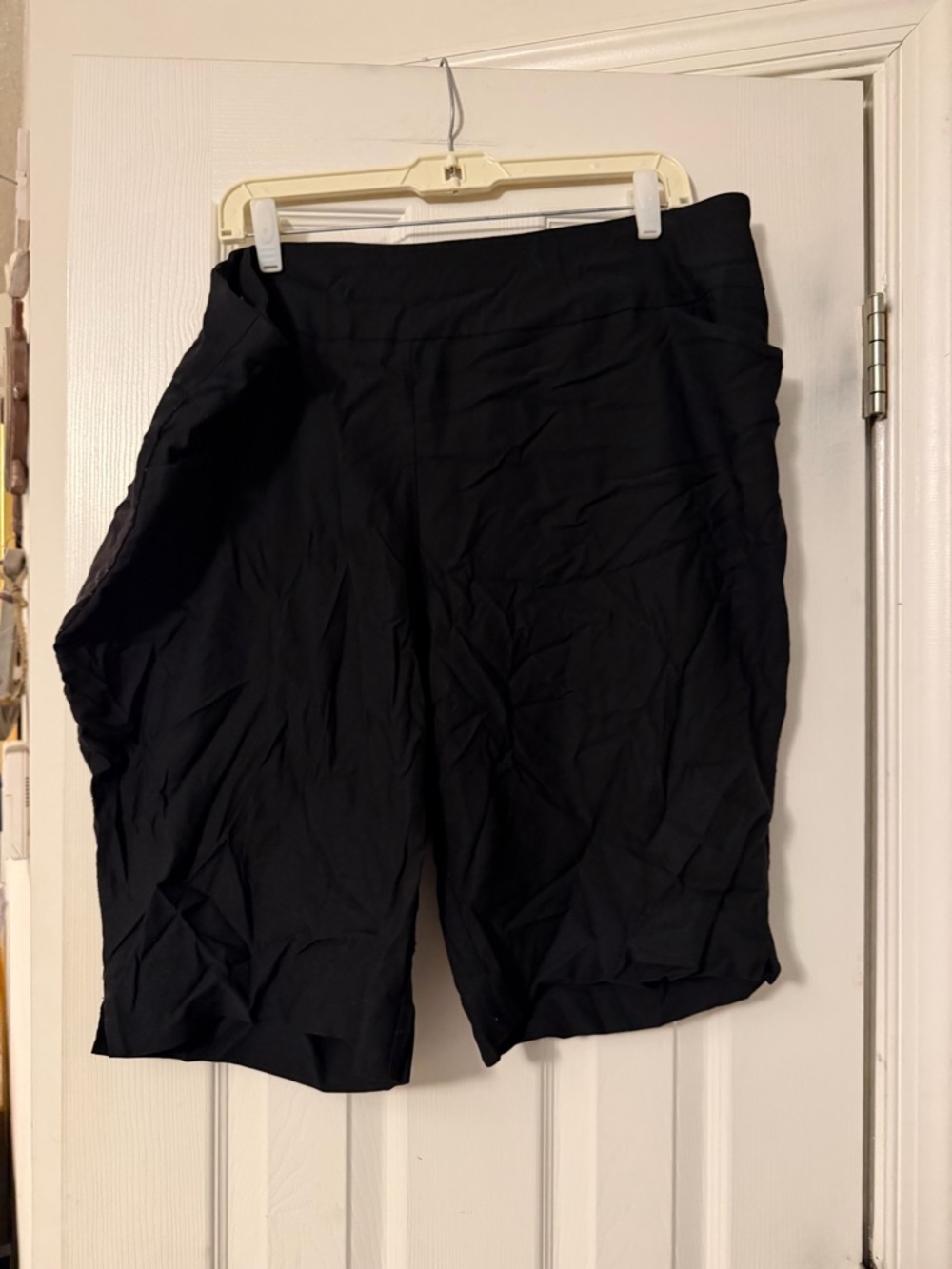 Black Women's Comfort Stretch Flat Front Shorts